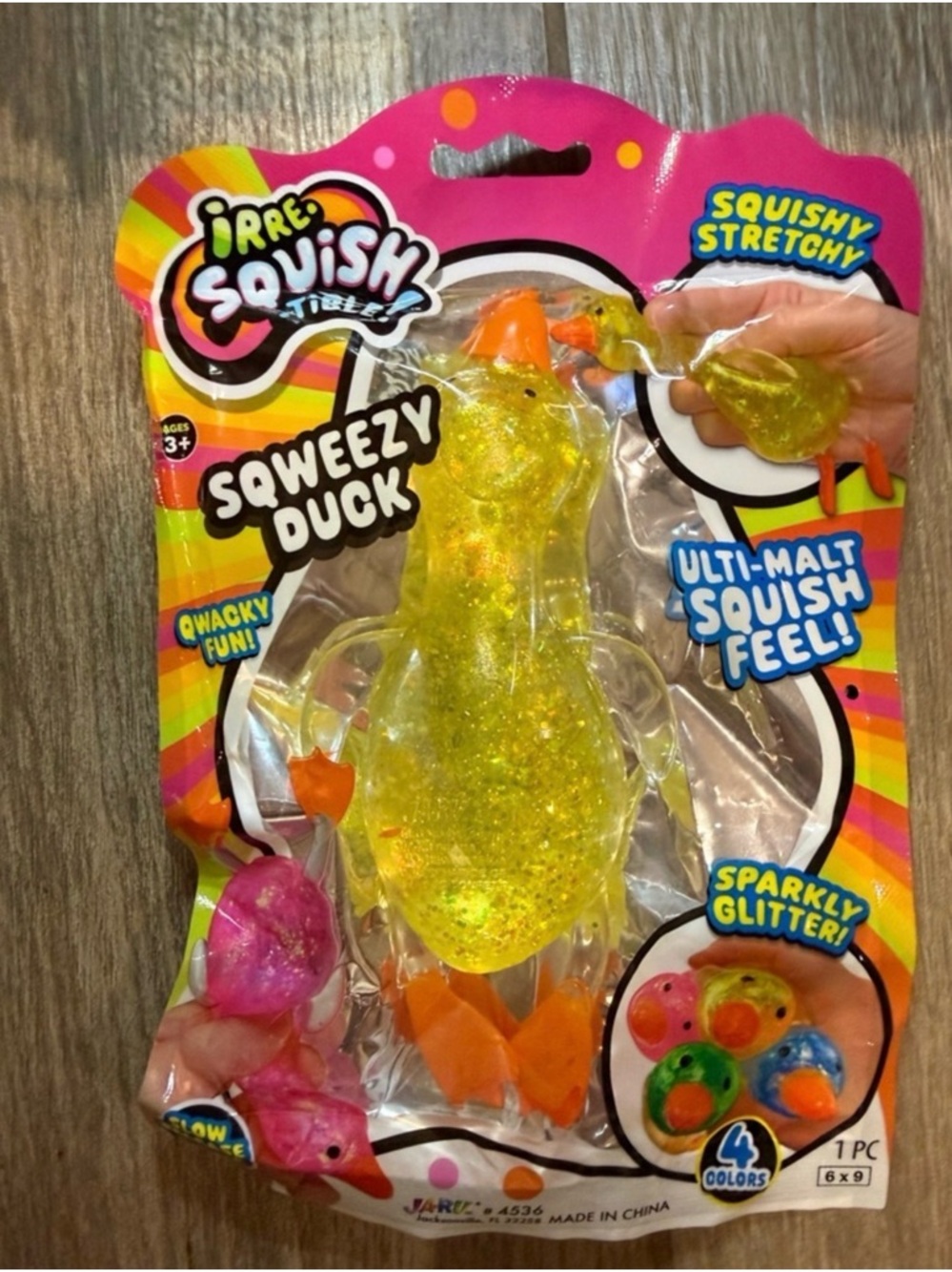 JA-RU Irre-Squish-tible! Sqweezy Duck -Yellow Glitter Squishy Toy